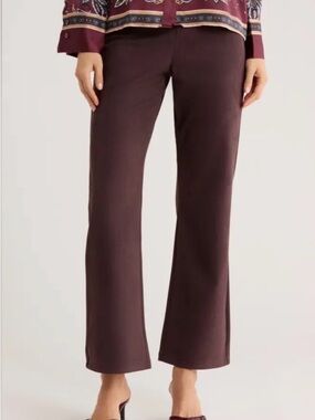 Ellen Tracy Burgundy Flare pull on pants size s